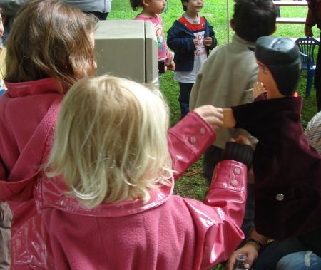 .........Guignol, encore !